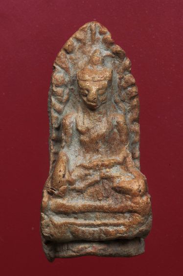 พระรอดลำพูนสวยๆค่ะเก่าค่ะ