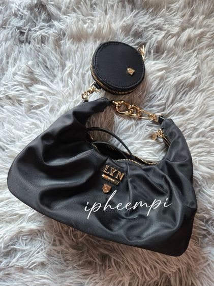 Lynn กระเป๋ายี่ห้อ Lynn จาก shop ใช้เอง1ครั้ง  รูปที่ 4