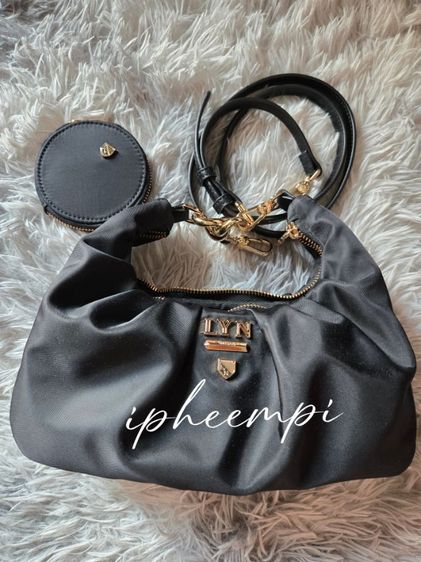 Lynn กระเป๋ายี่ห้อ Lynn จาก shop ใช้เอง1ครั้ง  รูปที่ 2