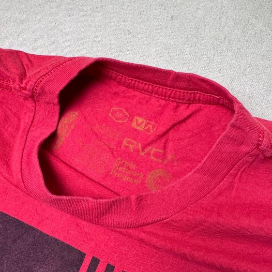 เสื้อยืด RVCA​ ผ้า Cotton​ Size M รูปที่ 4