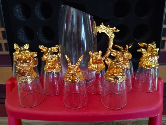 ชุดแก้วมังกรกับแก้ว12 ราศีครบชุดรวม 13 ชิ้น สภาพเยี่ยมดีใหม่ไซน์ล้ำ รูปที่ 8