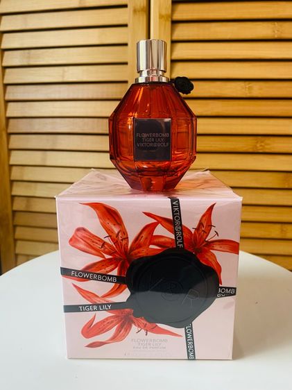 Sold out ขวดน้ำหอมแท้ 💯 VICTOR and  ROLF Flowerbomb Tiger Lily 100ml พร้อมกล่อง หายาก สำหรับนักสะสม ตั้งโชว์หรู  พร็อพ ส่งฟรี รูปที่ 3