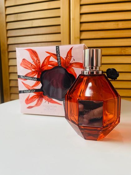 Sold out ขวดน้ำหอมแท้ 💯 VICTOR and  ROLF Flowerbomb Tiger Lily 100ml พร้อมกล่อง หายาก สำหรับนักสะสม ตั้งโชว์หรู  พร็อพ ส่งฟรี รูปที่ 4