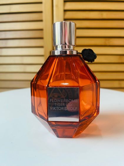 Sold out ขวดน้ำหอมแท้ 💯 VICTOR and  ROLF Flowerbomb Tiger Lily 100ml พร้อมกล่อง หายาก สำหรับนักสะสม ตั้งโชว์หรู  พร็อพ ส่งฟรี รูปที่ 5