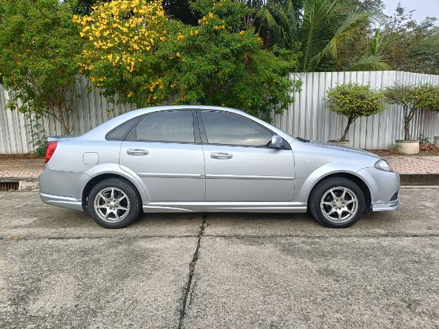 Chevrolet Optra 2011 1.6 CNG Sedan เบนซิน NGV เกียร์อัตโนมัติ เทา รูปที่ 4