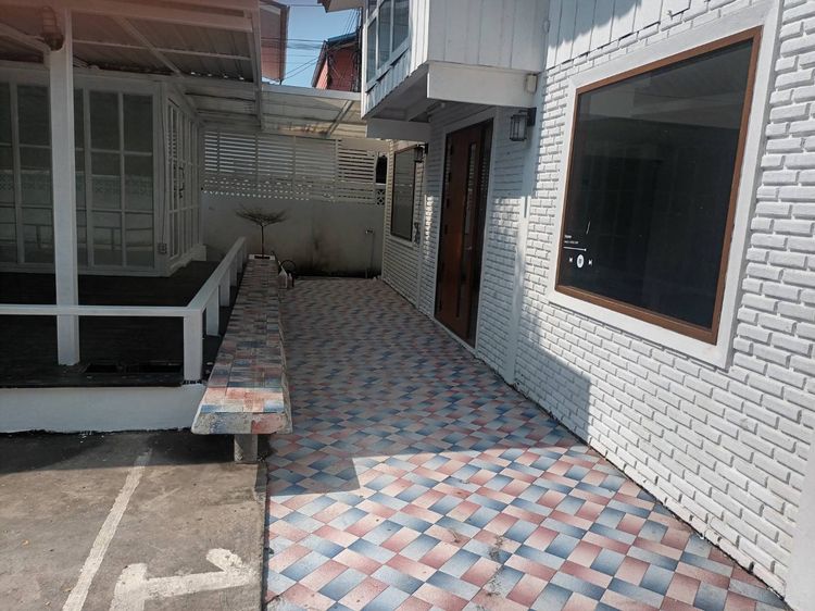 อื่นๆ ไม่มี ให้เช่าบ้านเดี่ยว 100 ตร.วา ใจกลางเมืองสระบุรี ใกล้ห้างสุขอนันต์ พร้อมเข้าอยู่ รูปที่ 2