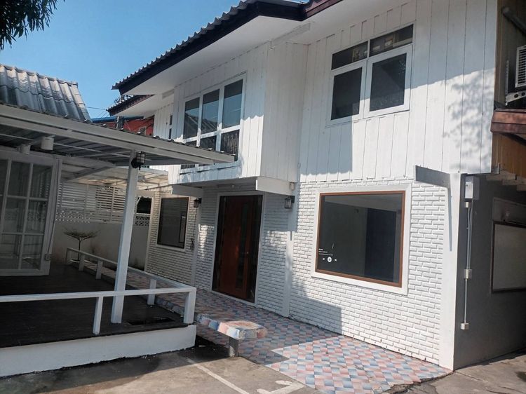 อื่นๆ ไม่มี ให้เช่าบ้านเดี่ยว 100 ตร.วา ใจกลางเมืองสระบุรี ใกล้ห้างสุขอนันต์ พร้อมเข้าอยู่ รูปที่ 4