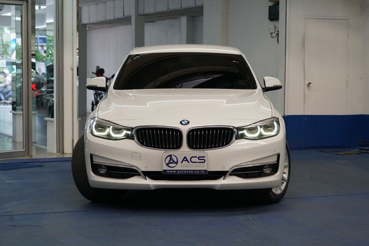 BMW Series 3 2019 320d Utility-car ดีเซล ไม่ติดแก๊ส เกียร์อัตโนมัติ ขาว รูปที่ 2