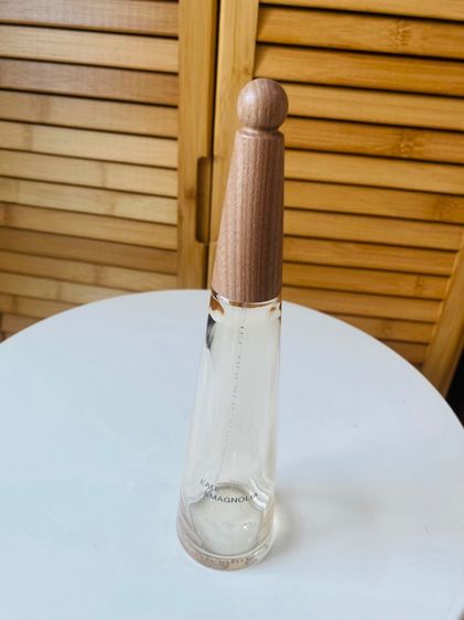 Sold out ขวดน้ำหอมเปล่าแท้ 💯 Issey Miyake L’Eau d’Issey Eau  Magnolia EDT Intense 100ml พร้อมกล่อง หายาก หรู ตั้งโชว์ได้ รูปที่ 6