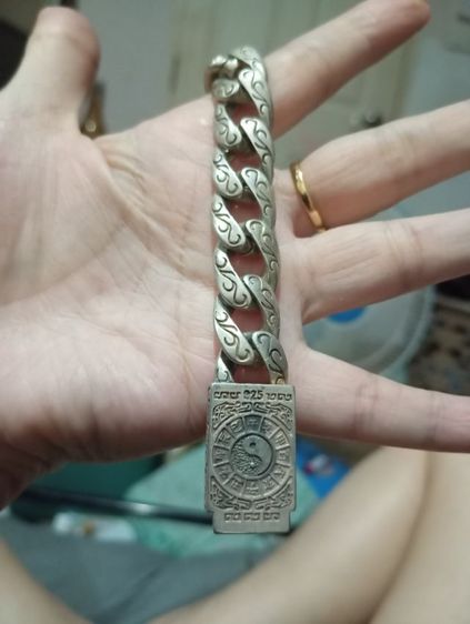 ขายเลสข้อมือ ไม่ทราบวัสดุ มีตอก s925 หนัก 60 กรัม ราคา 850บาท รูปที่ 2