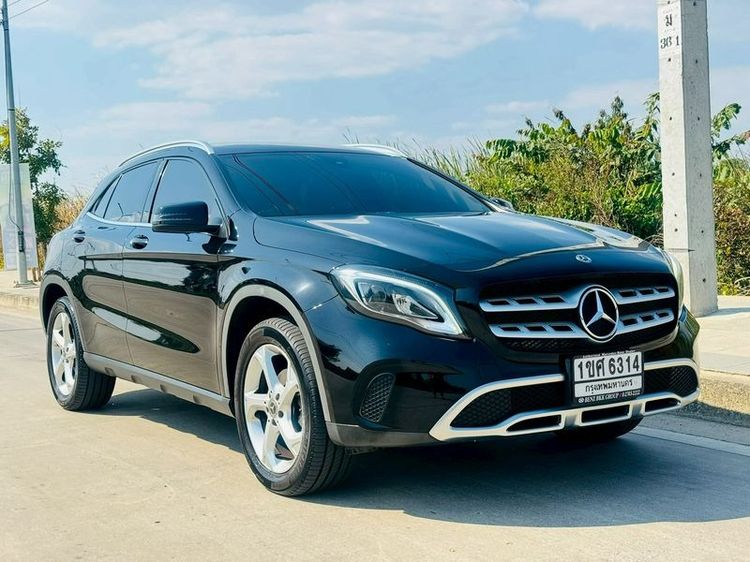 Mercedes-Benz GLA-Class 2019 GLA200 Utility-car เบนซิน ไม่ติดแก๊ส เกียร์อัตโนมัติ ดำ รูปที่ 2