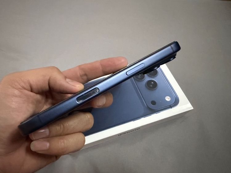 iPhone 17 pro สีบลู 256กิก รูปที่ 5