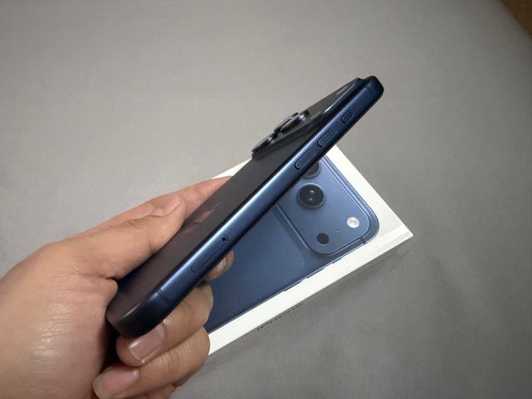 iPhone 17 pro สีบลู 256กิก รูปที่ 3