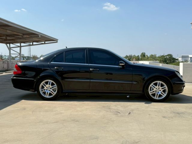 Mercedes-Benz E-Class 2009 E200 Kompressor Sedan เบนซิน ไม่ติดแก๊ส เกียร์อัตโนมัติ ดำ รูปที่ 4
