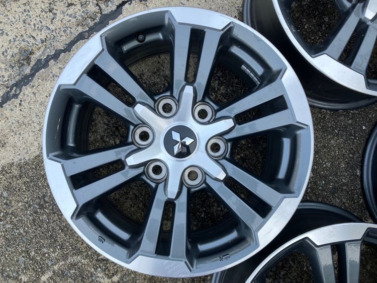 ล้อขอบ17 มิตซูบิชิแท้ 6รู139 กว้าง7 นิ้วครึ่ง บริษัทผลิด ENKEI แท้ แข็งแรง ทนทาน 