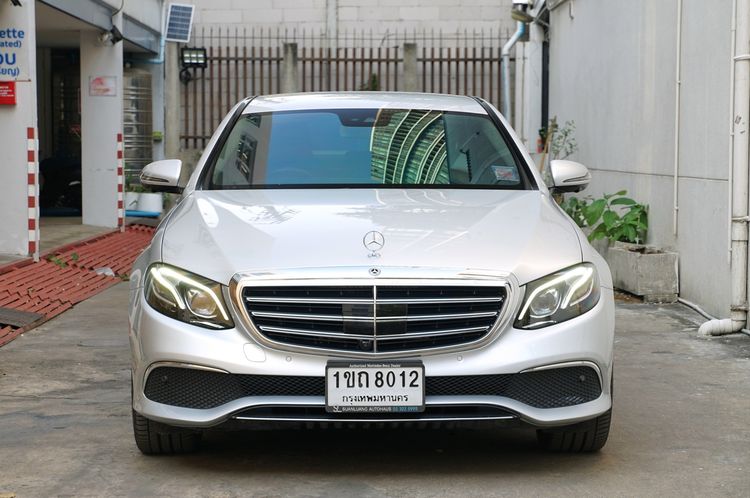 Mercedes-Benz E-Class 2020 E300e Sedan ปลั๊กอินไฮบริด (PHEV) ไม่ติดแก๊ส เกียร์อัตโนมัติ บรอนซ์เงิน รูปที่ 4