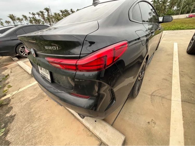 BMW Series 2 2023 220i Sedan เบนซิน ไม่ติดแก๊ส เกียร์อัตโนมัติ ดำ รูปที่ 4