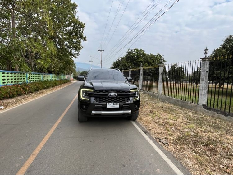 รถ Ford Ranger 2.0 Hi-Rider Wildtrak สี ดำ