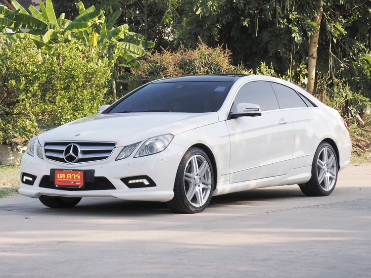 Mercedes-Benz E-Class 2012 E200 CGI Sedan เบนซิน ไม่ติดแก๊ส เกียร์อัตโนมัติ ขาว รูปที่ 3