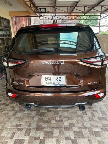 Isuzu MU-X 2022 3.0 Ultimate AT 4WD Sedan ดีเซล น้ำตาล รูปที่ 2