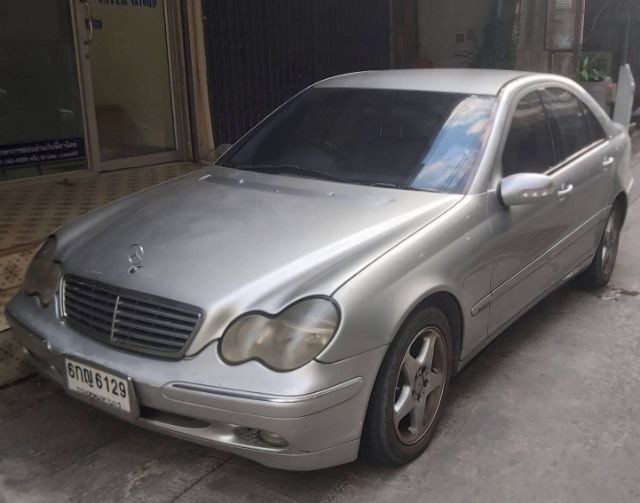 รถ Mercedes-Benz C-Class C180 Kompressor สี บรอนซ์ทอง