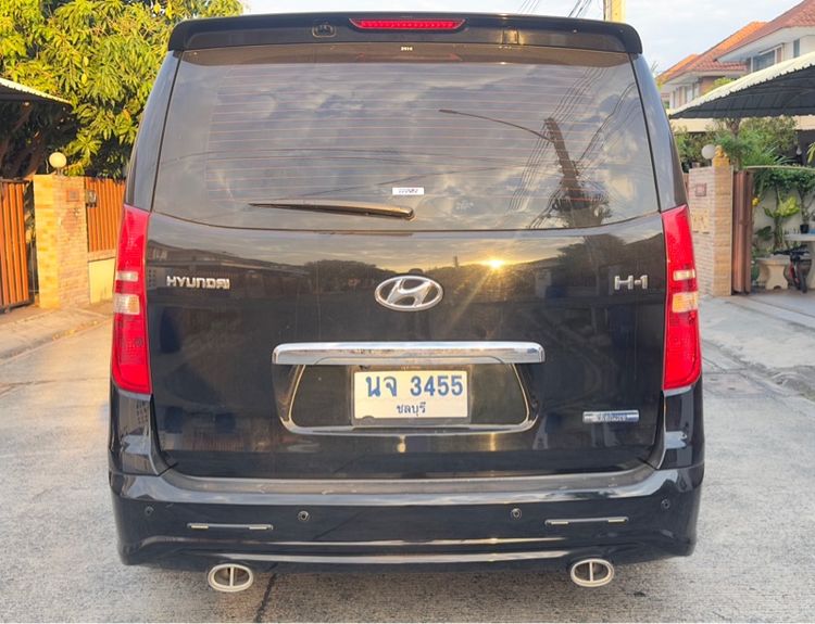 Hyundai H-1 2014 2.5 Deluxe ดีเซล เกียร์อัตโนมัติ ดำ รูปที่ 2
