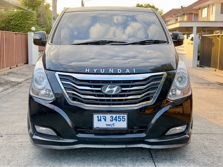 รถ Hyundai H-1  2.5 Deluxe สี ดำ
