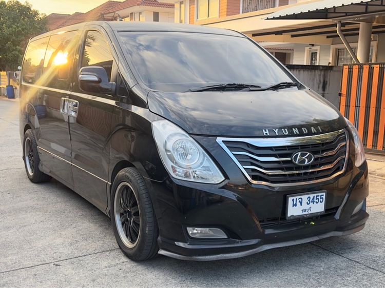 Hyundai H-1 2014 2.5 Deluxe ดีเซล เกียร์อัตโนมัติ ดำ รูปที่ 3