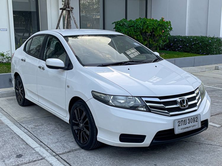 Honda City 2013 1.5 S CNG Sedan เบนซิน NGV เกียร์อัตโนมัติ ขาว รูปที่ 2