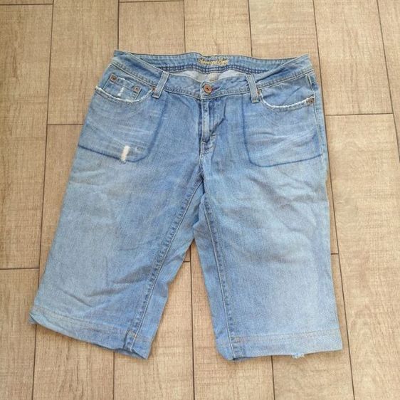 กางเกง
American Eagle
เอว 36 นิ้ว
