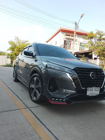 รถ Nissan Kicks 1.2 E สี เทา