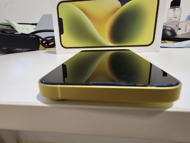 Iphone 14plus 128GB Yellow รูปที่ 8