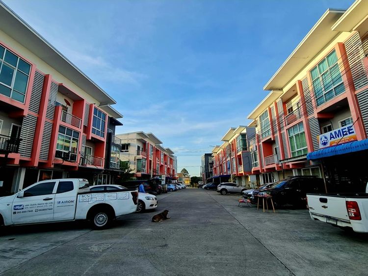 ใช่ อาคารพาณิชย์3ชั้น รูปที่ 3