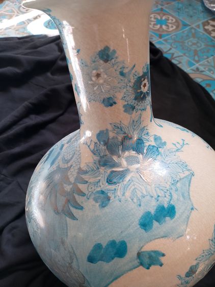 แจกันโบราณลายนกยูง รูปที่ 2