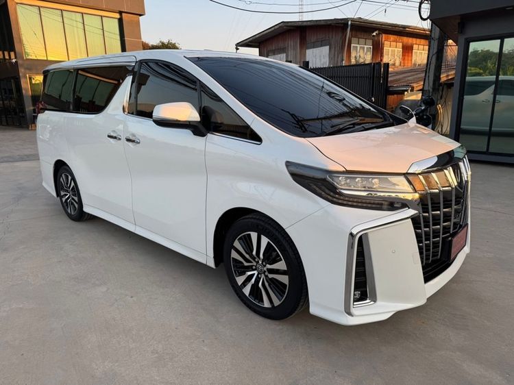 Toyota Alphard 2023 2.5 S C-Package Van เบนซิน ไม่ติดแก๊ส เกียร์อัตโนมัติ ขาว รูปที่ 2