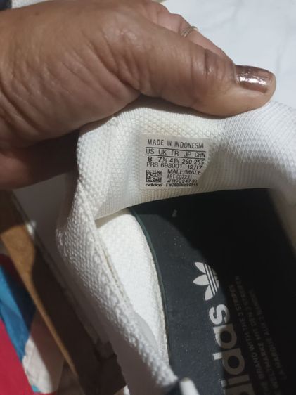 รองเท้า Adidas รูปที่ 8