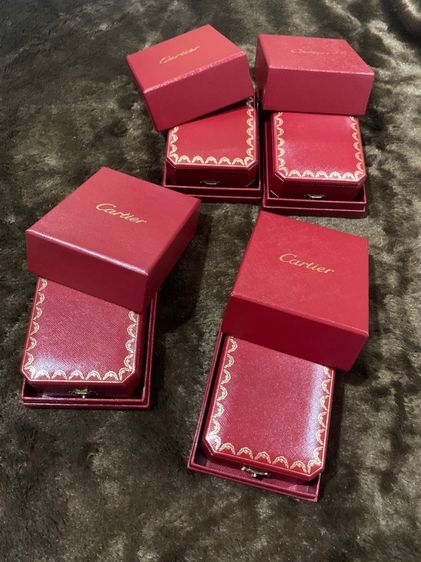 กล่องเครื่องประดับ Cartier และ Tiffany 