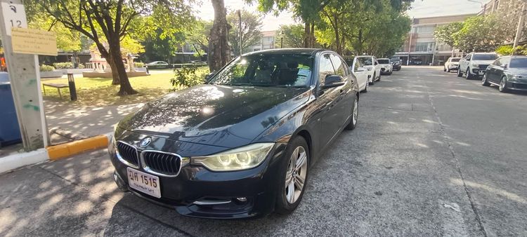รถ BMW Series 3 320i สี ดำ