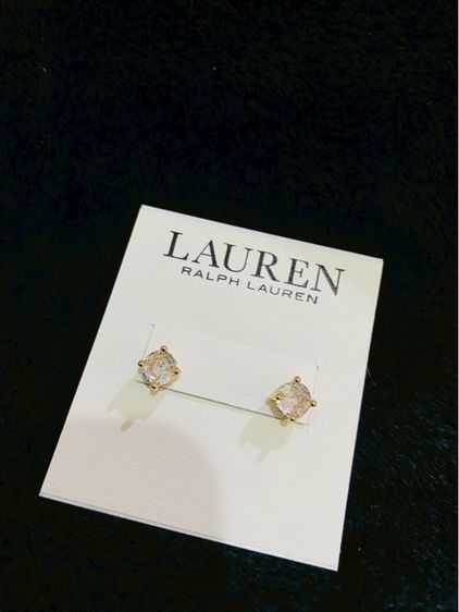ต่างหูสตั๊ดเพชร CZ ดีไซน์คลาสสิกจาก  Lauren Ralph Lauren รูปที่ 12
