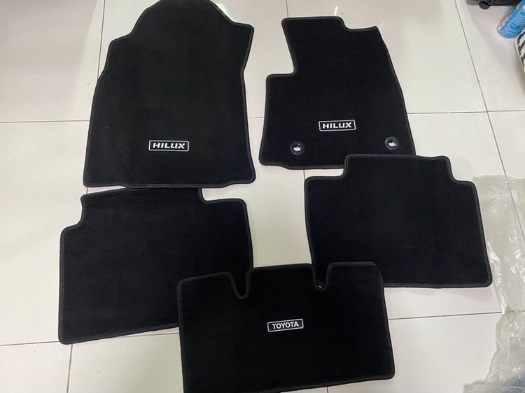 TOYOTA พรมปูพื้นรถยนต์ โตโยต้ารุ่น Smart Cab