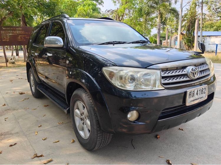 Toyota Fortuner 2005 2.7 V Van เบนซิน LPG เกียร์อัตโนมัติ ดำ รูปที่ 2
