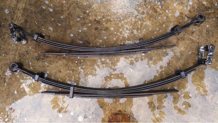 แหนบออลนิว1.9 ปี20 แท้ศูนย์ถอดจากรถ