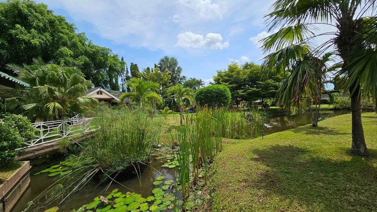 อื่นๆ ตกแต่งครบ ขายพูลวิลล่าหรูอยู่รอยต่อ จ.เชียงใหม่กับลำพูนพร้อมสวนและบ้านรับรอง รูปที่ 4