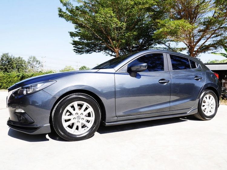 รถ Mazda Mazda3 2.0 C Sports สี เทา