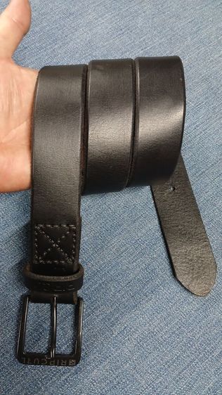 เข็มขัดหนังแท้ RIP CURL
เอว 35 ถึง 39 กว้าง 1.4
ยาวรวมหัว 44.2 หนังหนาสวย
สภาพกริ๊บ  รูปที่ 2