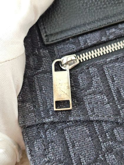 คาดอก dior saddle bag 2019 สภาพดีน้องมาแต่ตัว ใช้ได้ทั้งญ และ ช รูปที่ 4