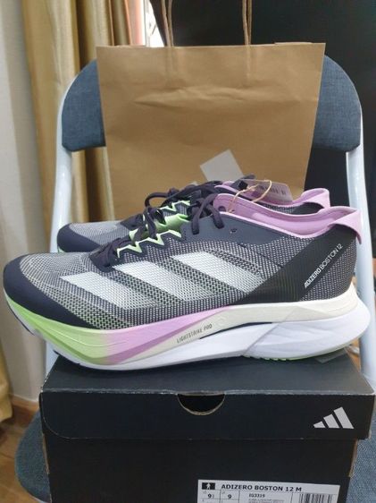 ADIDAS ADIZERO BOSTON 12 ของแท้ มือ 1 ของใหม่เก่าเก็บ อาจมีรอยหลุดตาบ้างเล็กน้อย แต่ยังไม่ผ่านการใช้งาน ออก Shop ไทย รูปที่ 4