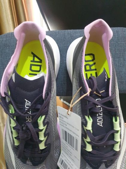 ADIDAS ADIZERO BOSTON 12 ของแท้ มือ 1 ของใหม่เก่าเก็บ อาจมีรอยหลุดตาบ้างเล็กน้อย แต่ยังไม่ผ่านการใช้งาน ออก Shop ไทย รูปที่ 11