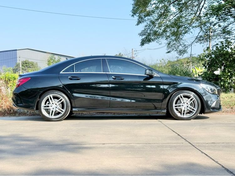 Mercedes-Benz CLA-Class 2017 CLA250 AMG Sedan เบนซิน เกียร์อัตโนมัติ ดำ รูปที่ 4