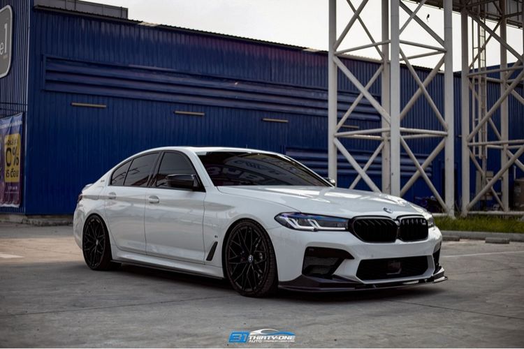 BMW Series 5 2020 530e Sedan ไฮบริด ไม่ติดแก๊ส เกียร์อัตโนมัติ ขาว รูปที่ 3